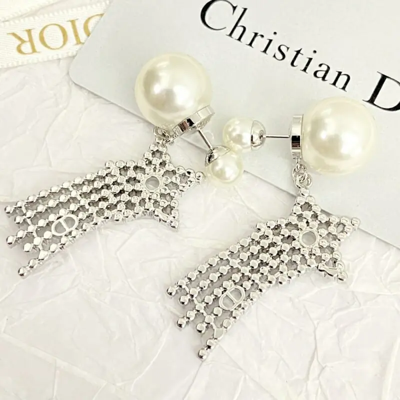 christian dior boucles doreilles pour femme s_12155314